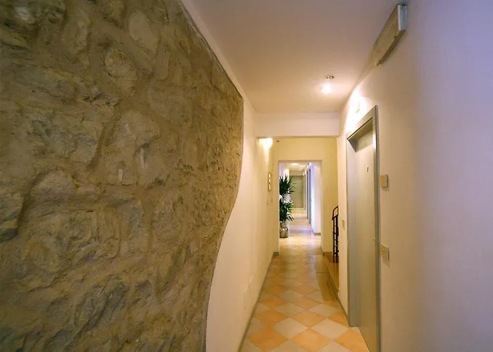 Ristorante Corsini מלון 3*